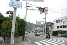 大阪府内には二輪車規制が多い（大東市）