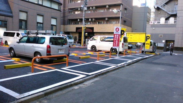 JPタワー駐車場（バイク駐輪場） | MEQQE（めっけ）