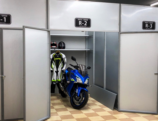 大切なバイクをお預かりいたします。月極レンタルガレージ・空室