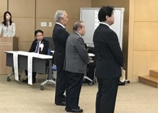 中部運輸局 静岡運輸支局 陸運関係功労者表彰及び従事者表彰の様子